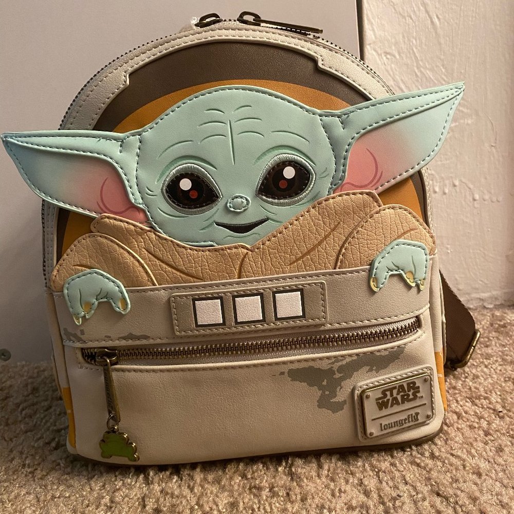 Loungefly Star Wars Baby Yoda The Mandalorian mini backpack